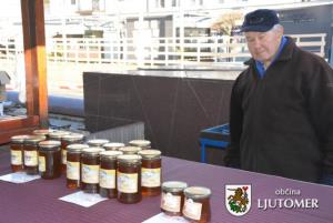 1. Božična tržnica na Glavnem trgu v Ljutomeru 9